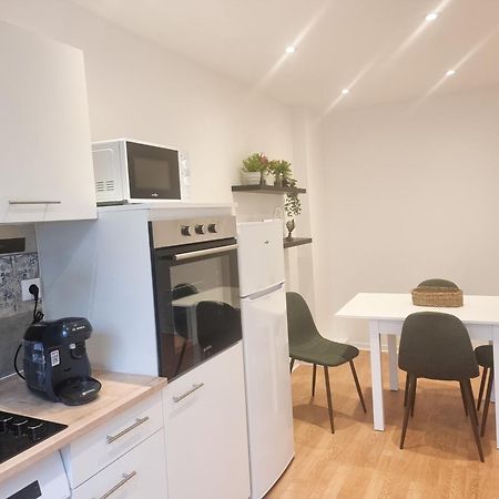 Exigehome - Appartement En Plein Centre-Ville Montigny-le-Bretonneux Extérieur photo