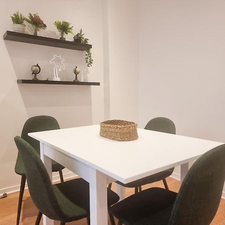 Exigehome - Appartement En Plein Centre-Ville Montigny-le-Bretonneux Extérieur photo